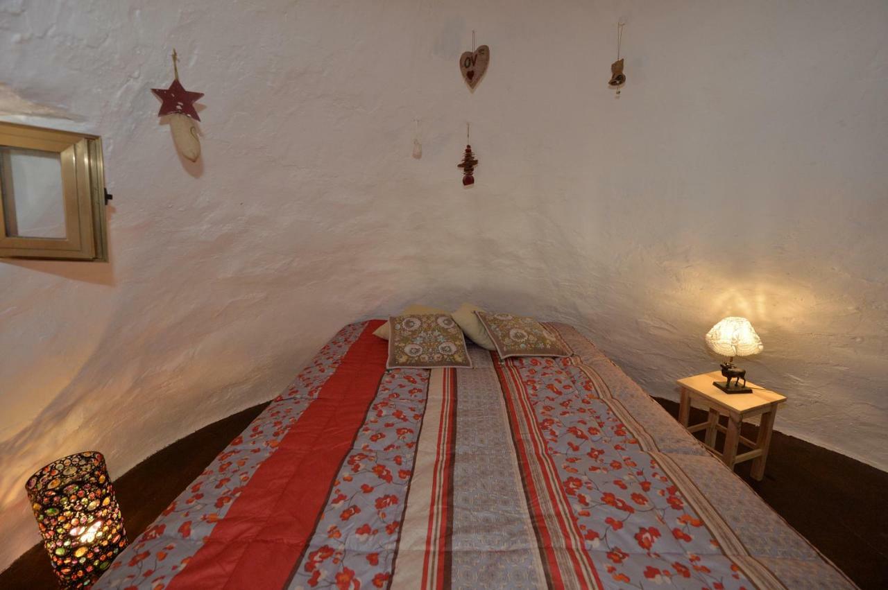 Trulli Del Corso B&B Alberobello Bagian luar foto